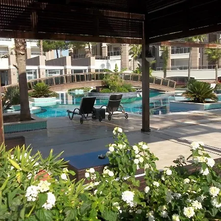 アパート Spacious Luxury Living On Magnificent Gated Tropicana , Overlooks The Comm