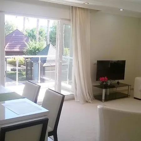 Spacious Luxury Living On Magnificent Gated Tropicana , Overlooks The Comm *