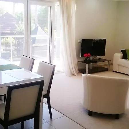아파트 Spacious Luxury Living On Magnificent Gated Tropicana , Overlooks The Comm